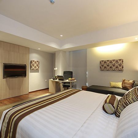 Hotel Ra Premiere Simatupang Cilandak  Exteriér fotografie