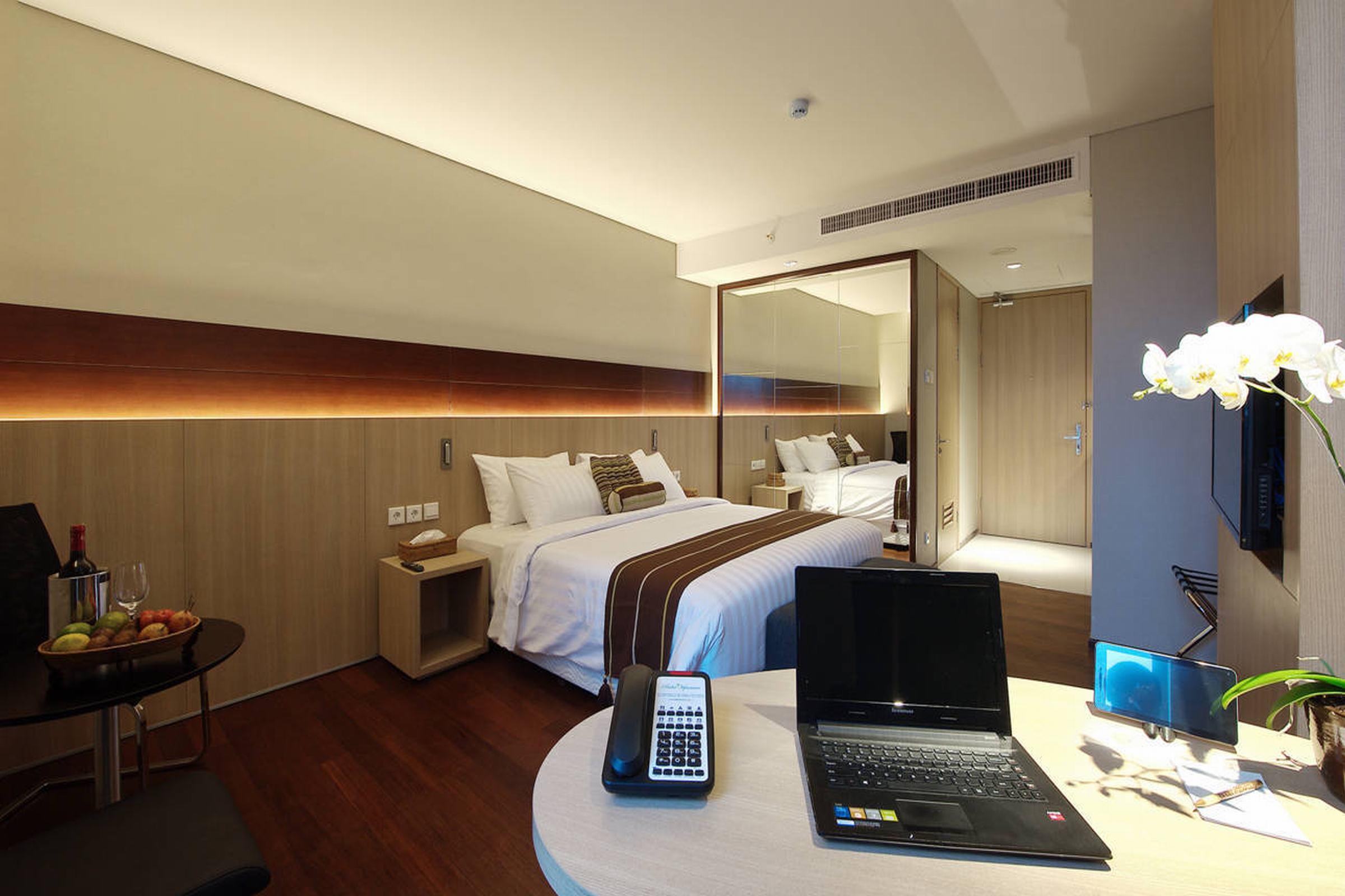 Hotel Ra Premiere Simatupang Cilandak  Exteriér fotografie